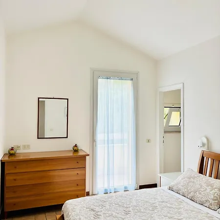 Attico Vista Mare Con 2 Da Letto -residence Azzurro-g Апартаменты Габичче-Маре