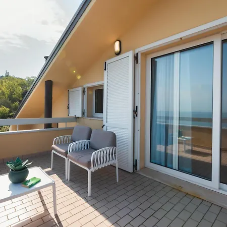 Lägenhet Attico Vista Mare Con 2 Da Letto -residence Azzurro-g