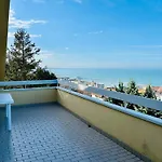 Apartment Attico Vista Mare Con 2 Da Letto -residence Azzurro-g