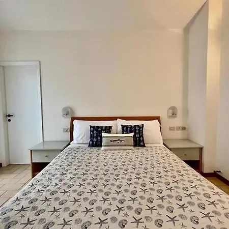 Attico Vista Mare Con 2 Da Letto -residence Azzurro-g *